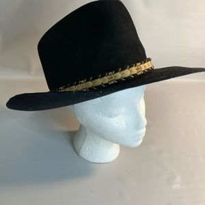 Dynafelt Mens water repellent fur blend black cowboy hat medium.